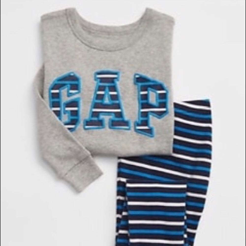 🌻 babyGap Stripe Gap Logo Pajama Set